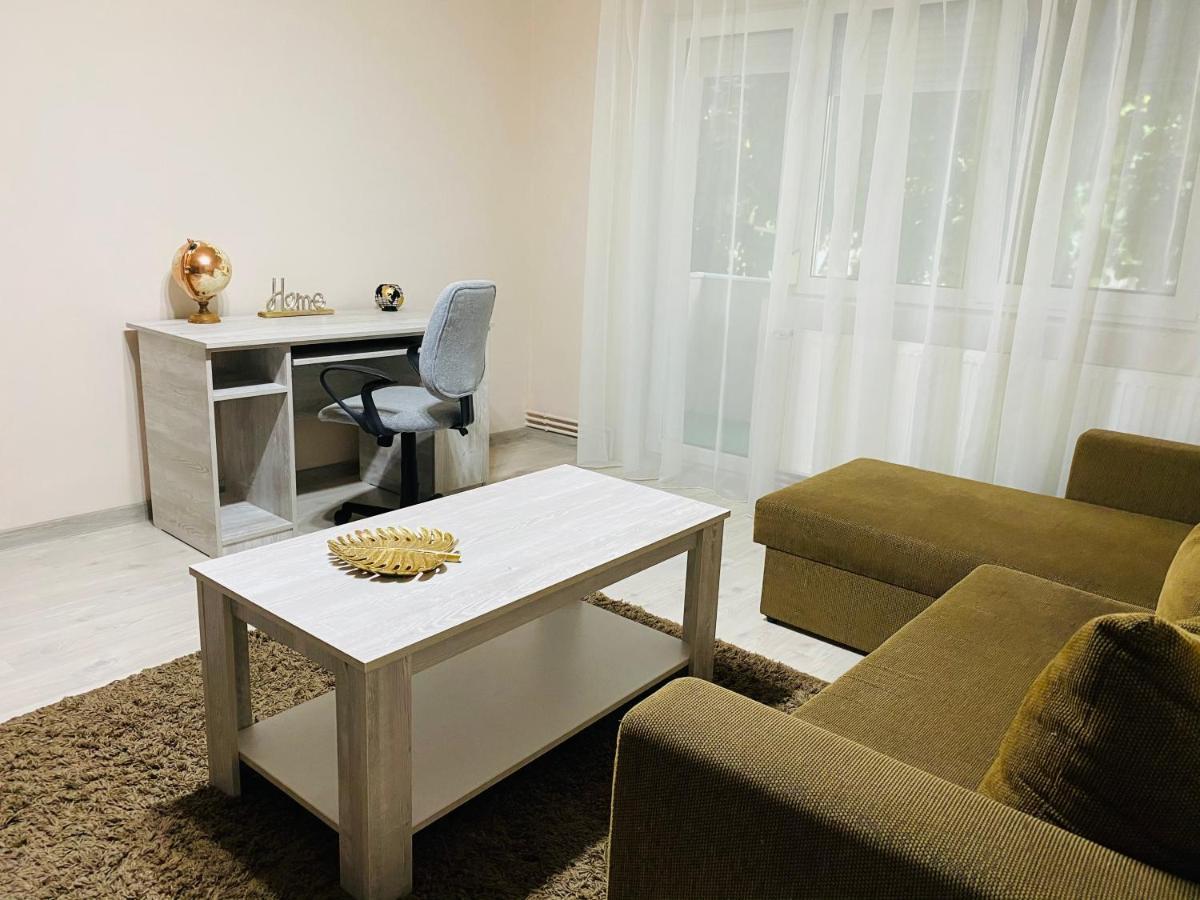 Sellada Apartament - Free Private Parking,Ac,Wi-Fi คารีย์ ภายนอก รูปภาพ