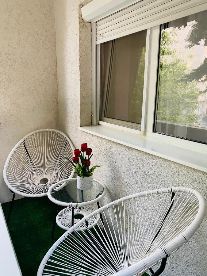 Sellada Apartament - Free Private Parking,Ac,Wi-Fi คารีย์ ภายนอก รูปภาพ