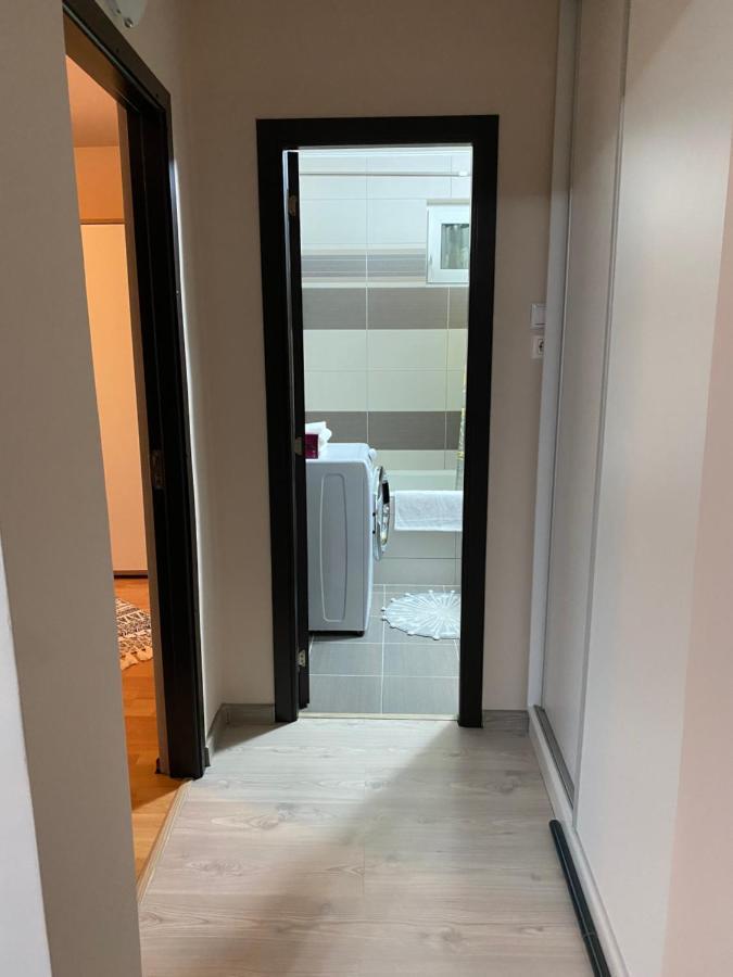 Sellada Apartament - Free Private Parking,Ac,Wi-Fi คารีย์ ภายนอก รูปภาพ