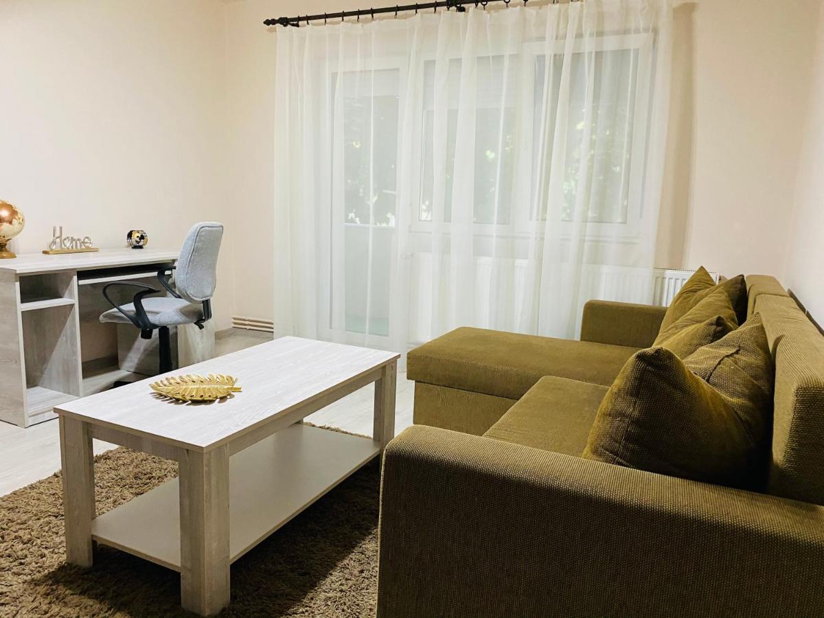 Sellada Apartament - Free Private Parking,Ac,Wi-Fi คารีย์ ภายนอก รูปภาพ