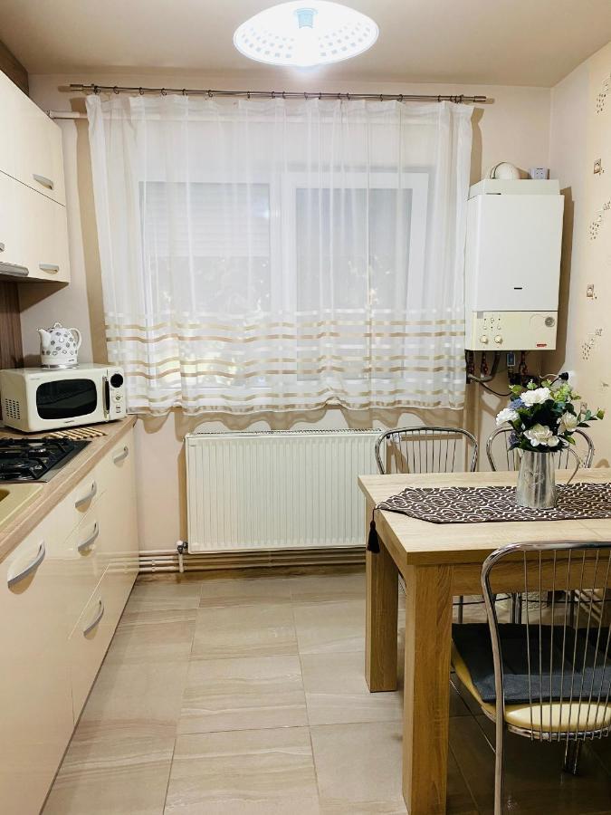 Sellada Apartament - Free Private Parking,Ac,Wi-Fi คารีย์ ภายนอก รูปภาพ