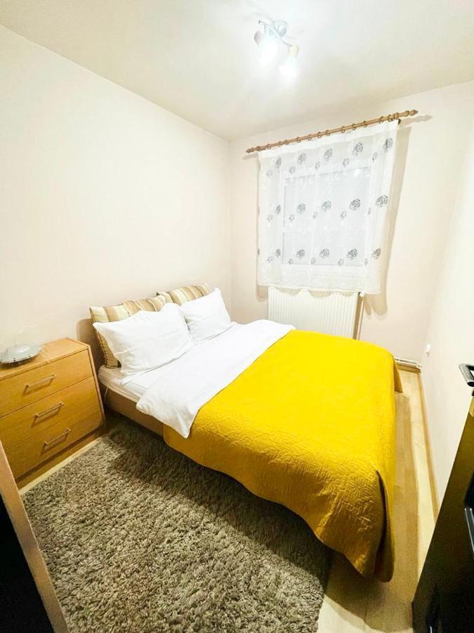 Sellada Apartament - Free Private Parking,Ac,Wi-Fi คารีย์ ภายนอก รูปภาพ